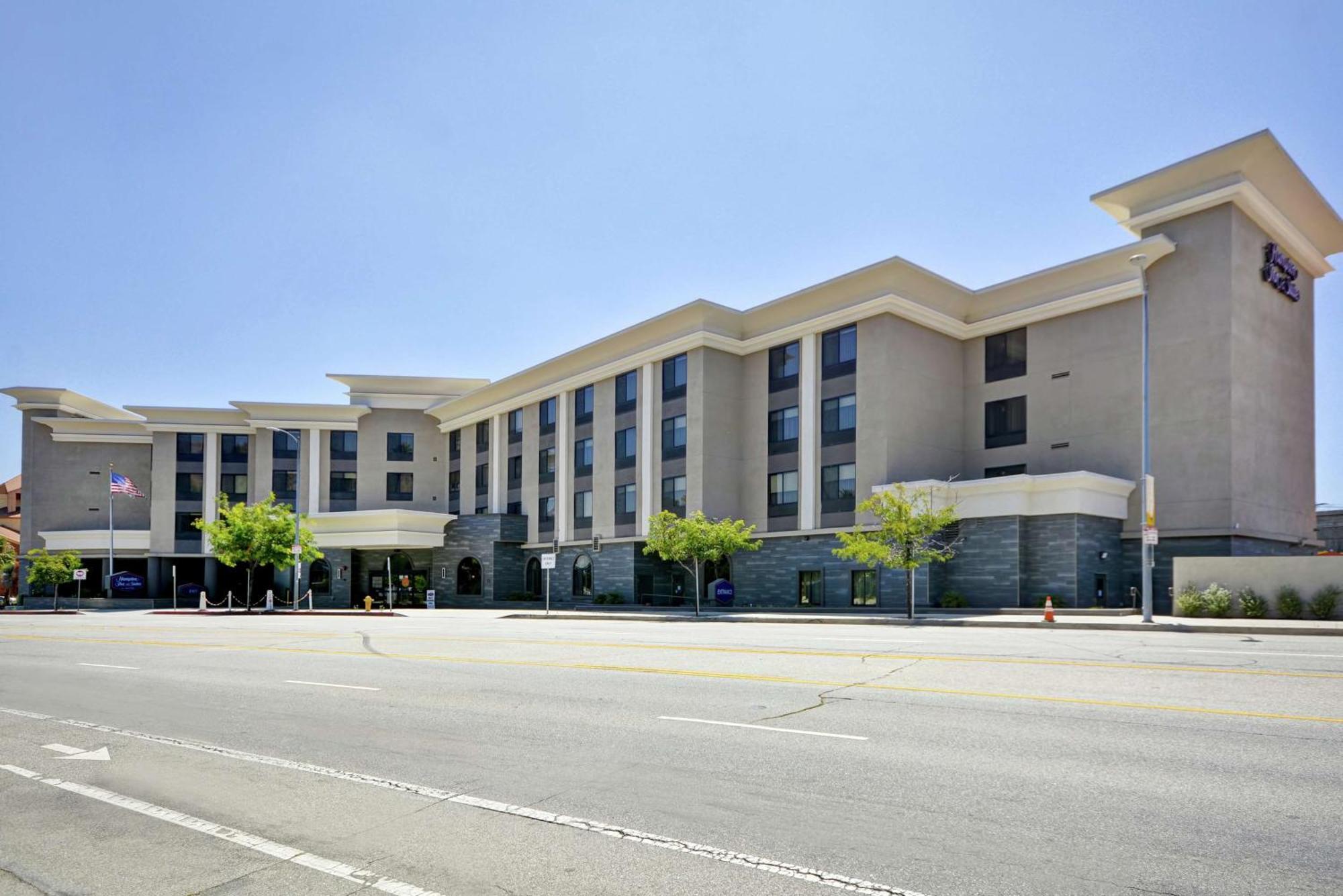 Hampton Inn & Suites Los Angeles Burbank Airport Ngoại thất bức ảnh